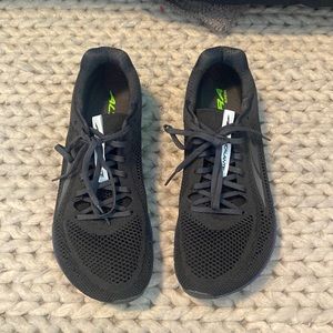 Mens Altra black and neon green running shoes